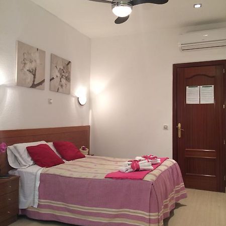Hostal Aliste Madrid Exteriér fotografie
