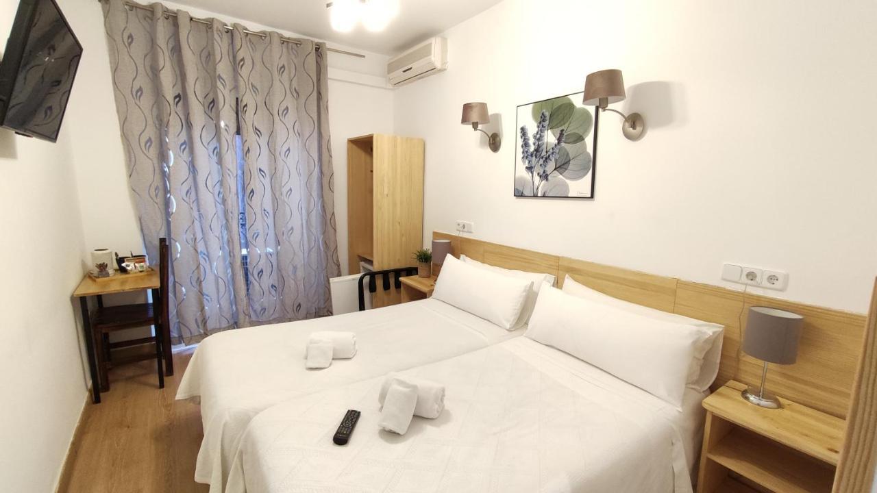 Hostal Aliste Madrid Exteriér fotografie
