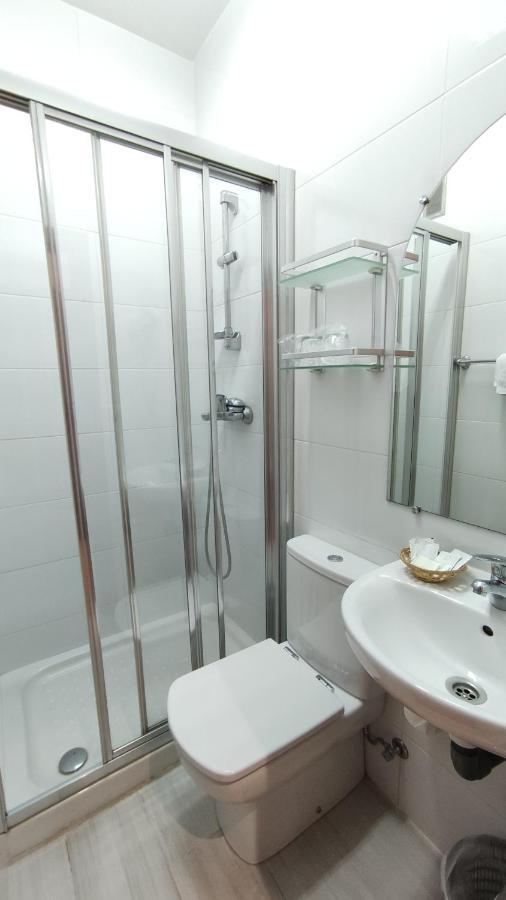 Hostal Aliste Madrid Exteriér fotografie