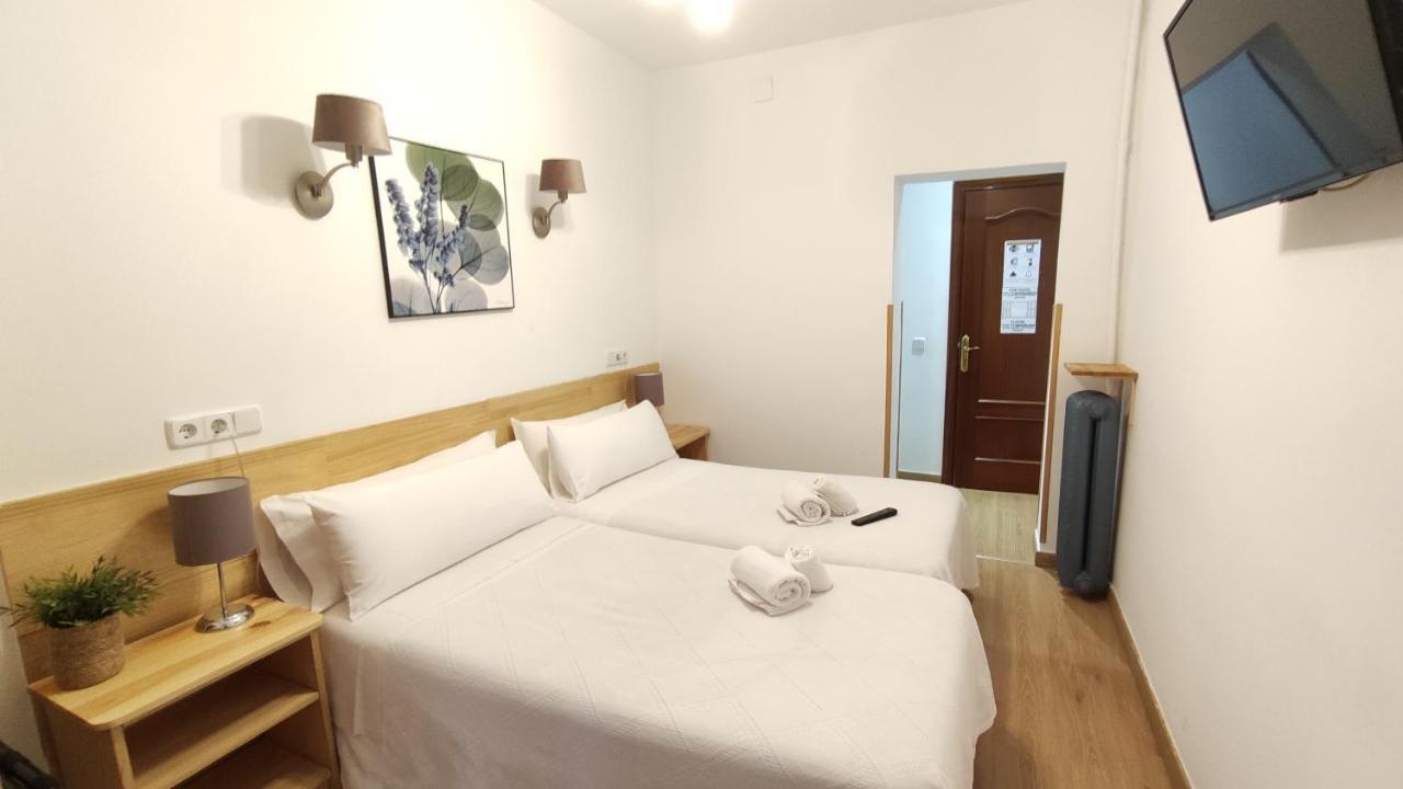 Hostal Aliste Madrid Exteriér fotografie