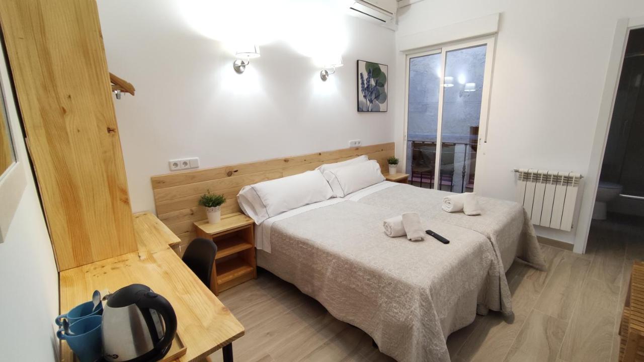 Hostal Aliste Madrid Exteriér fotografie