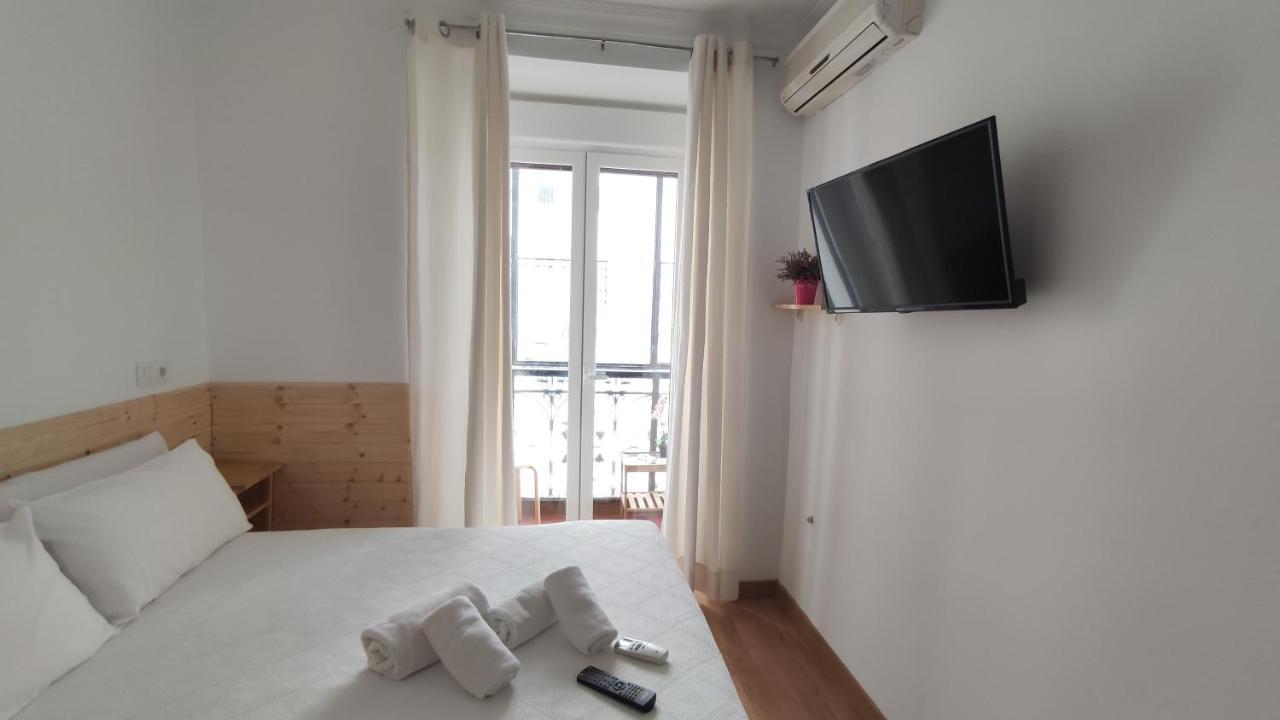 Hostal Aliste Madrid Exteriér fotografie