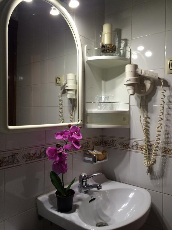 Hostal Aliste Madrid Exteriér fotografie