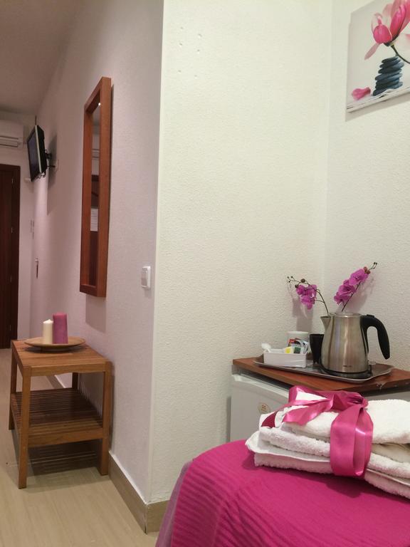 Hostal Aliste Madrid Exteriér fotografie