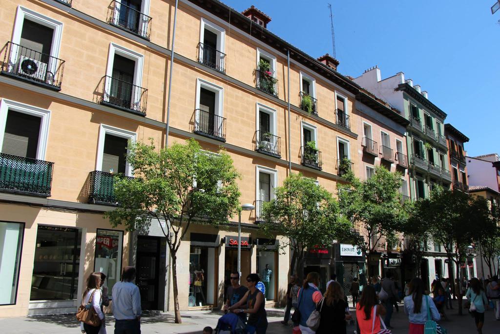 Hostal Aliste Madrid Exteriér fotografie